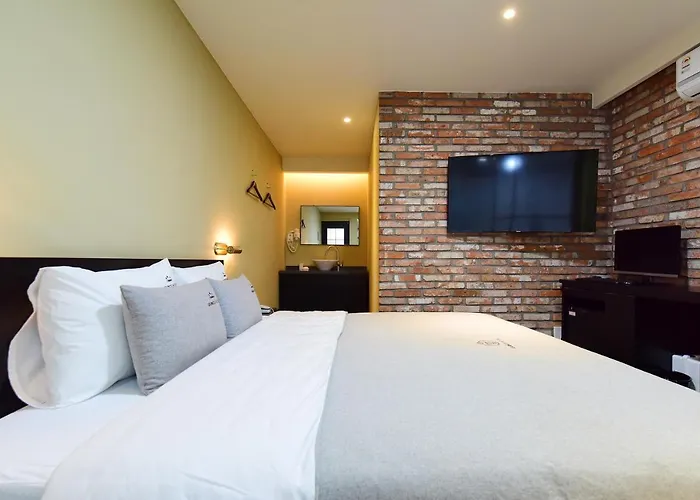 Motel 글랜스호텔 Busan