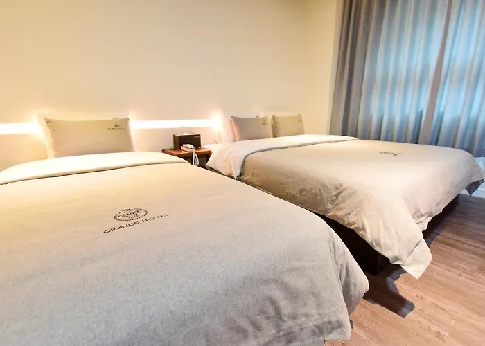Motel 글랜스호텔 Busan