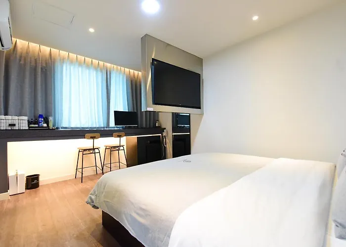 Motel 글랜스호텔 Busan